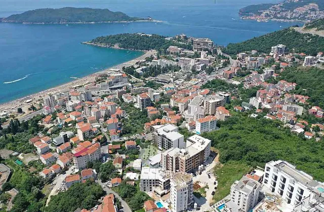 Apartment for sale in Bečići with a beautiful sea view — photo 9